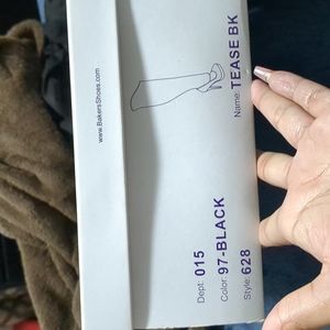 BAKERS tease boots 7.5